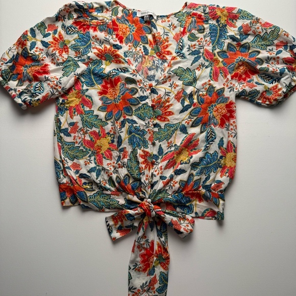 Rose Olive Womens Size M Short Sleeve Floral Buttonup Cropped Top - Picture 2 of 5